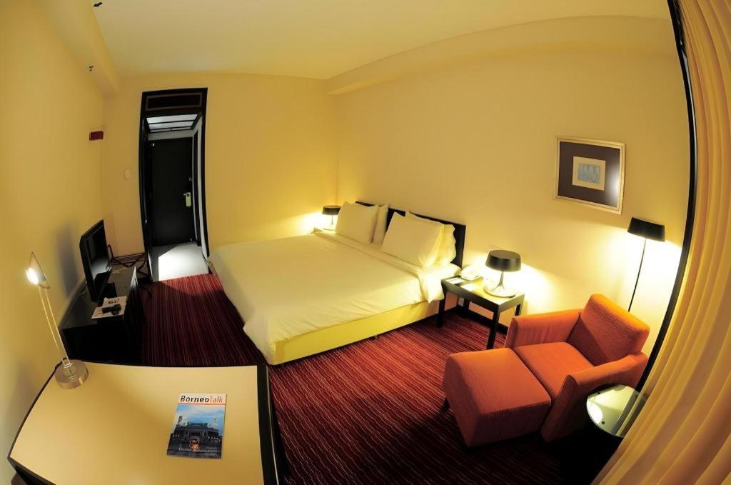 Tanahmas The Sibu Hotel Εξωτερικό φωτογραφία