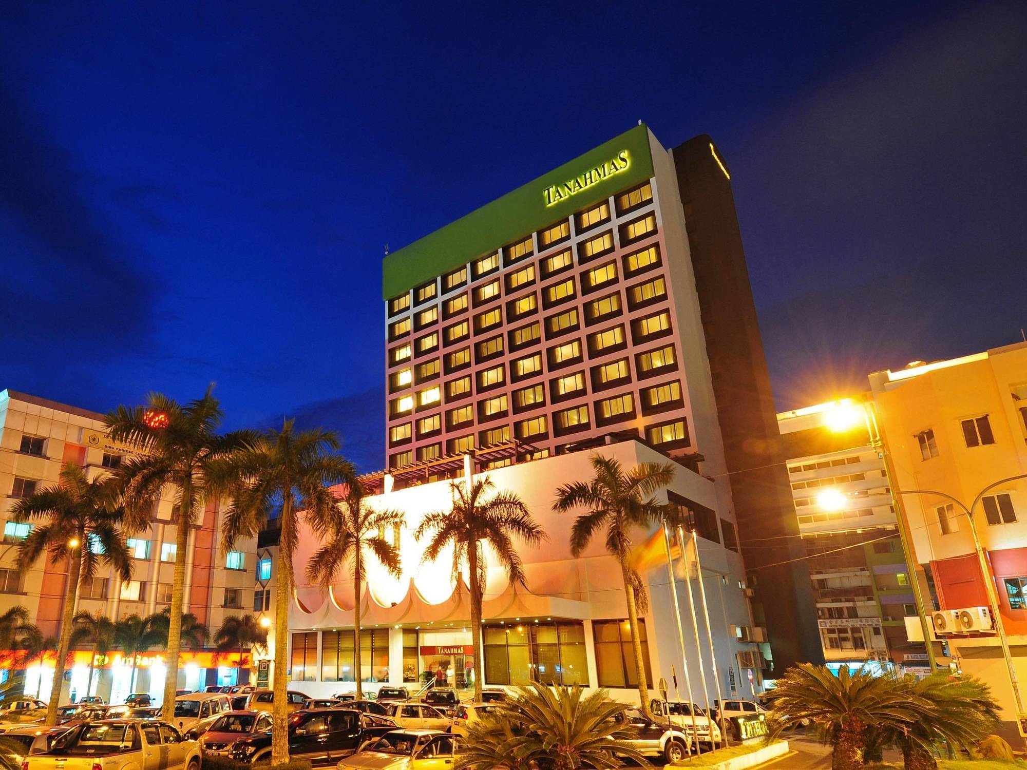 Tanahmas The Sibu Hotel Εξωτερικό φωτογραφία